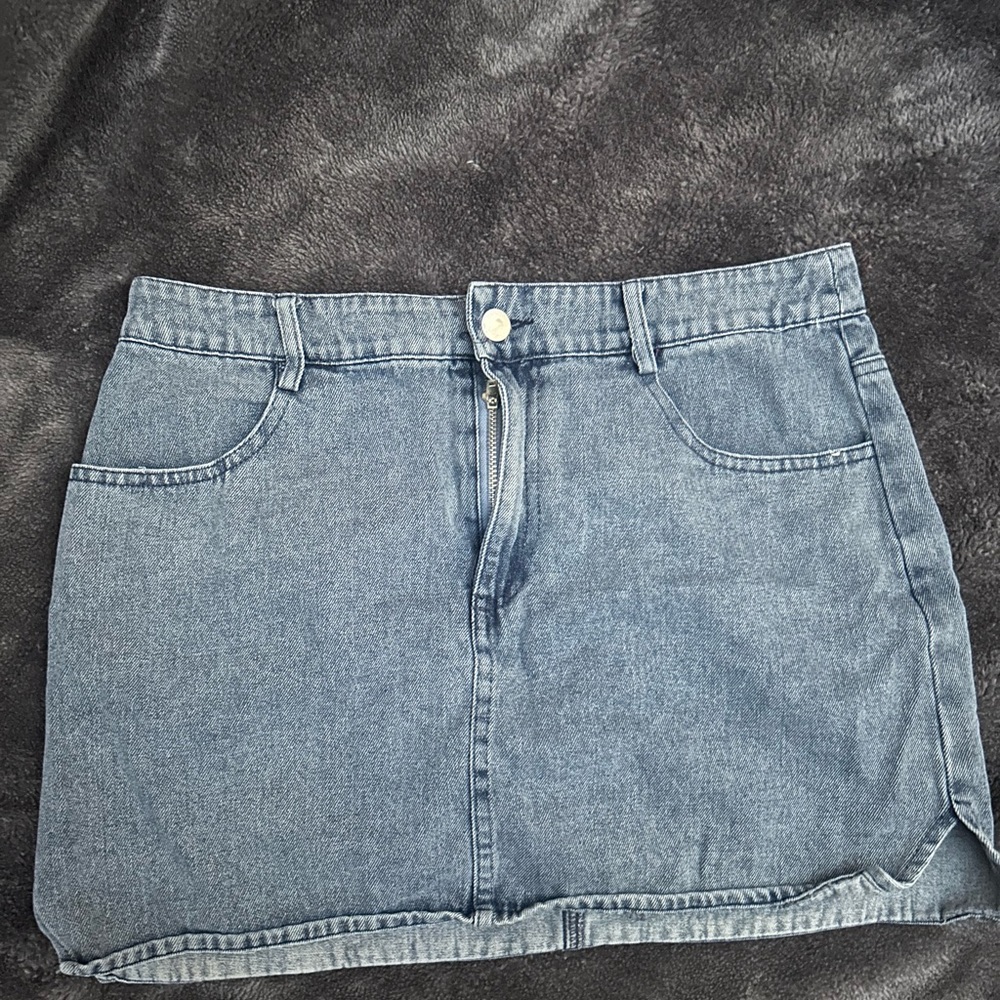 Y2k mini skirt